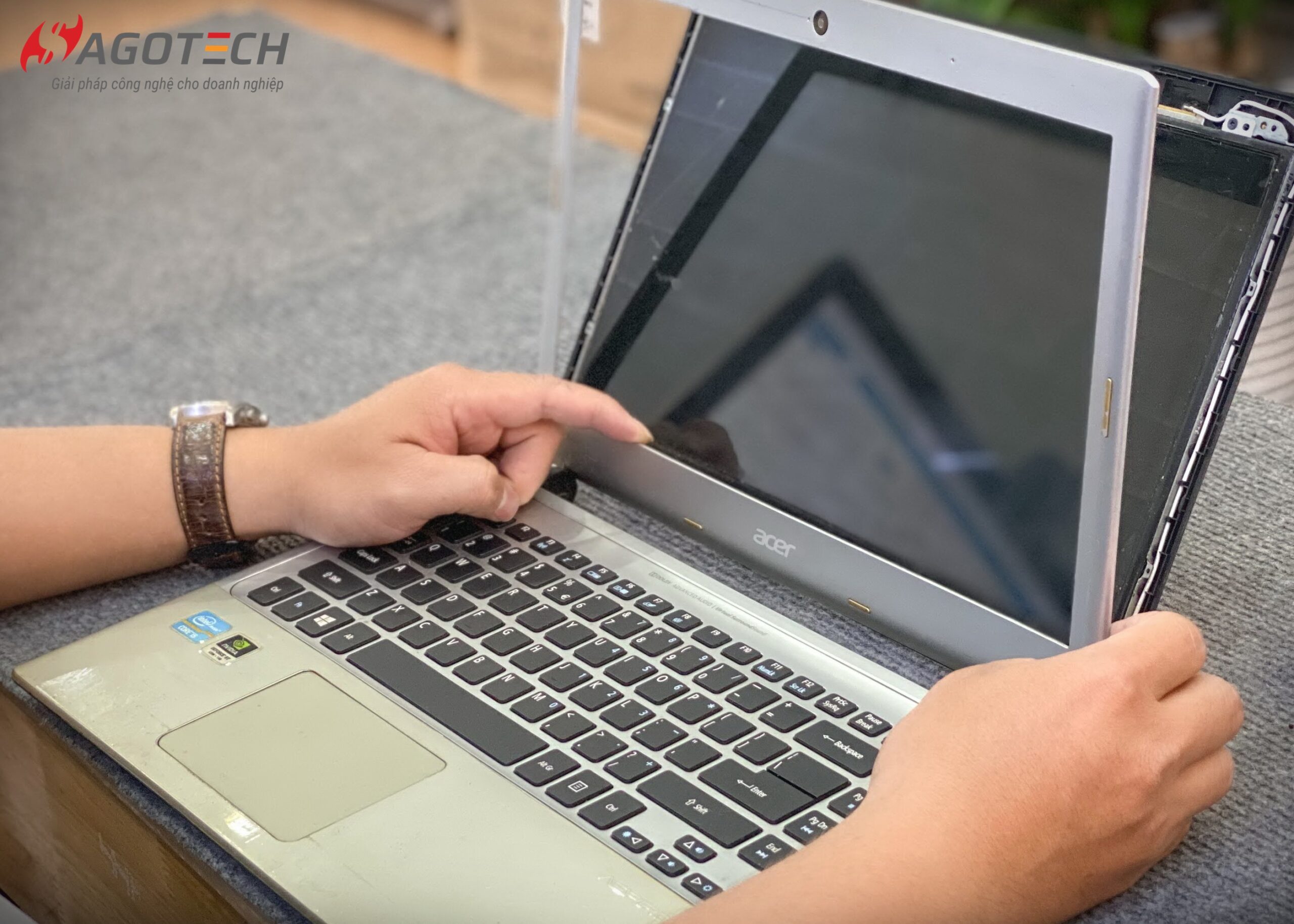 thay màn hình laptop bao nhiêu tiền