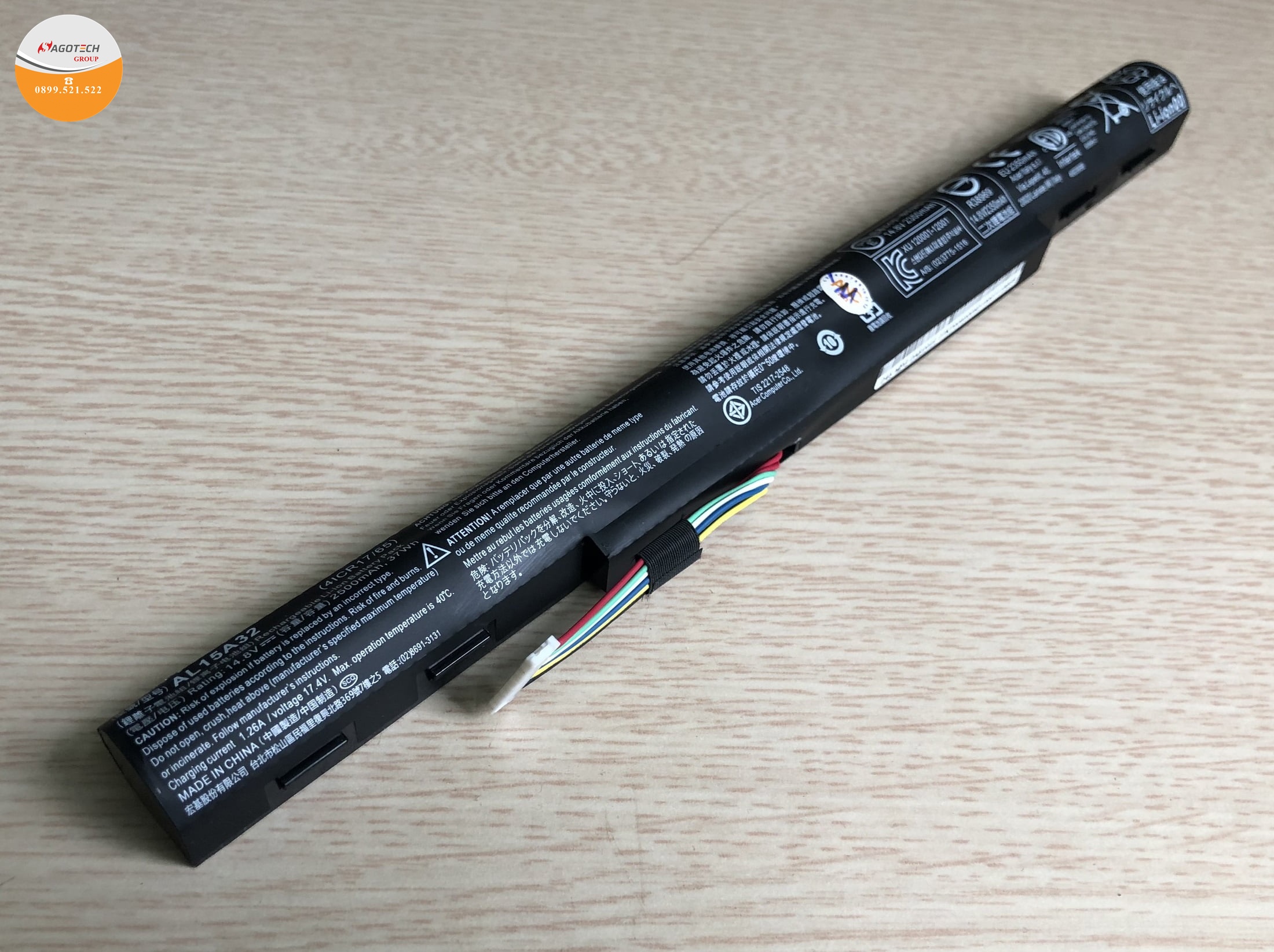 thay pin laptop acer