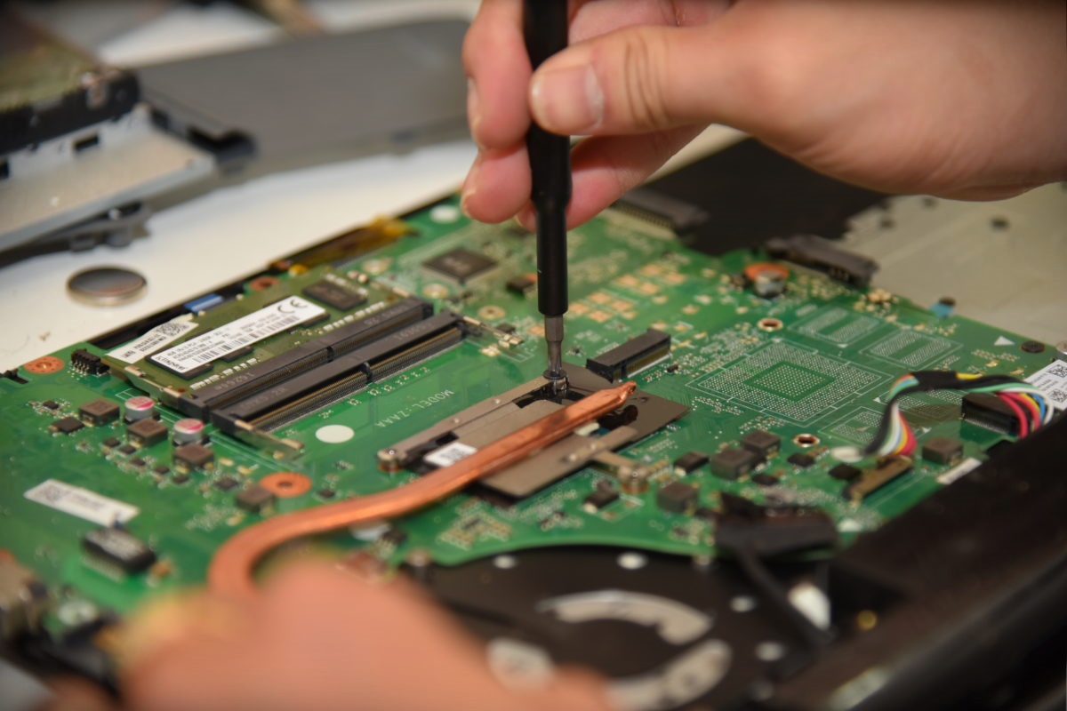 Những Lưu Ý Và Địa Điểm Sửa Chữa Laptop