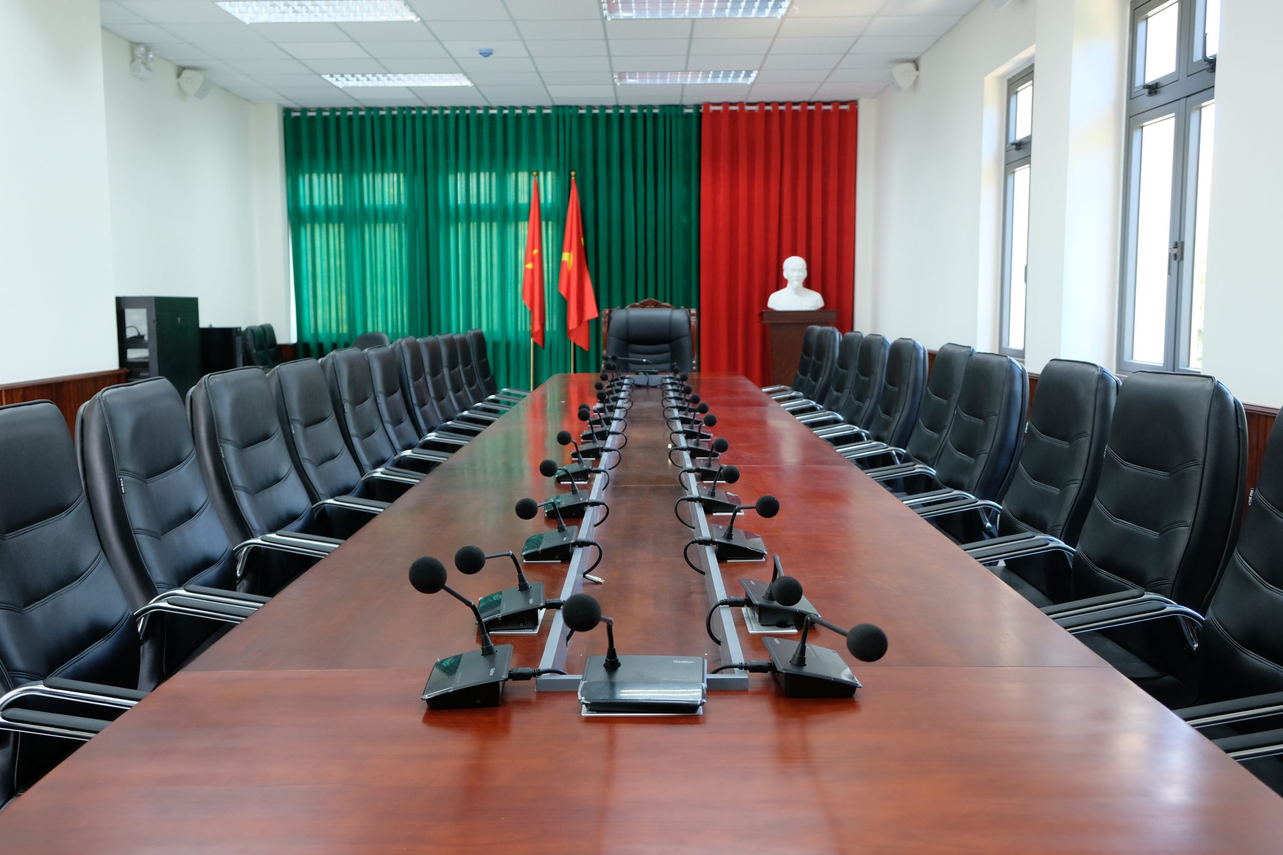 Báo Giá Lắp Đặt Phòng Họp Trực Tuyến Tại Đà Lạt Chi Tiết