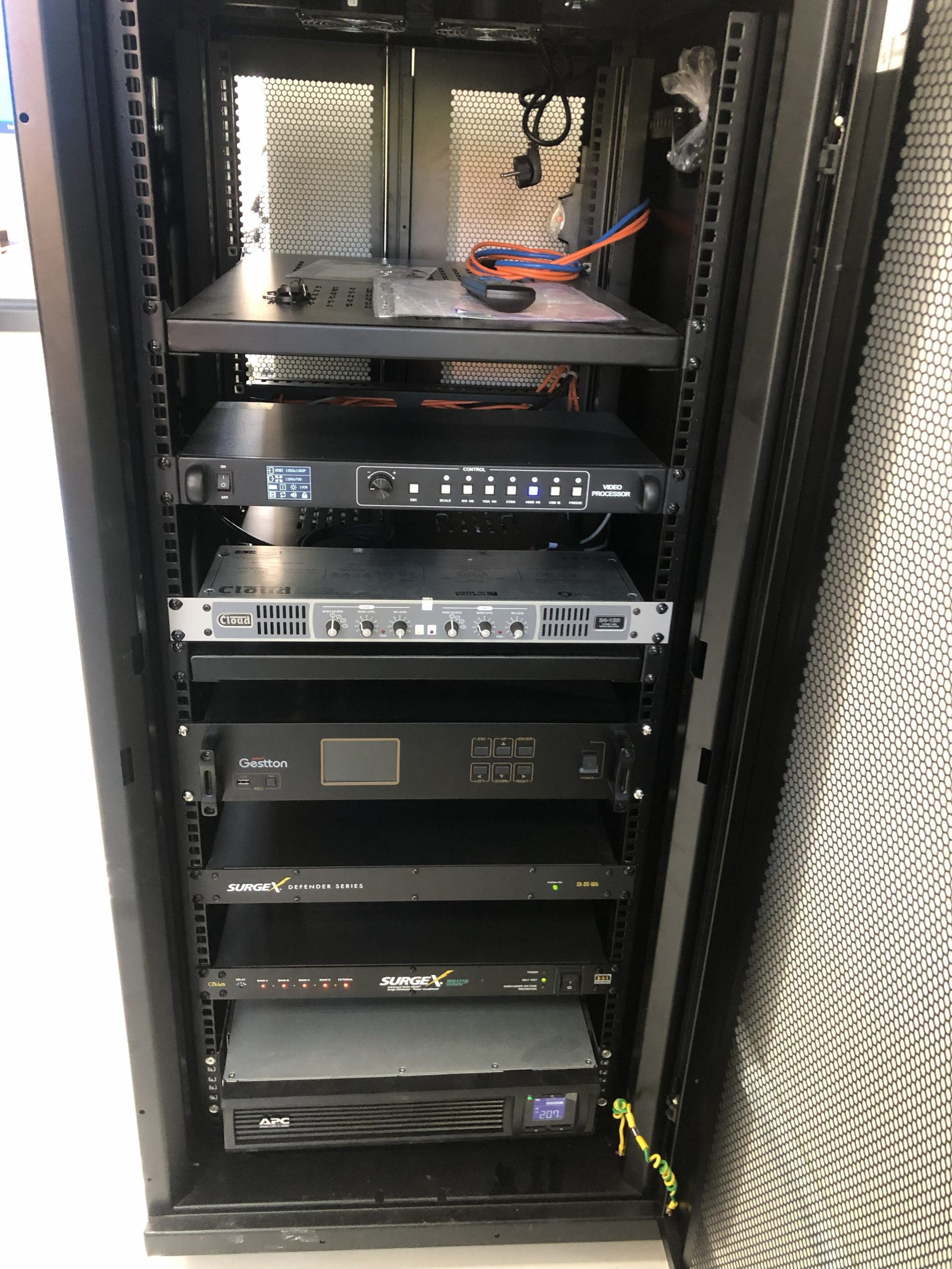 Sửa Chữa Phòng Họp Trực Tuyến Tại Đà Lạt