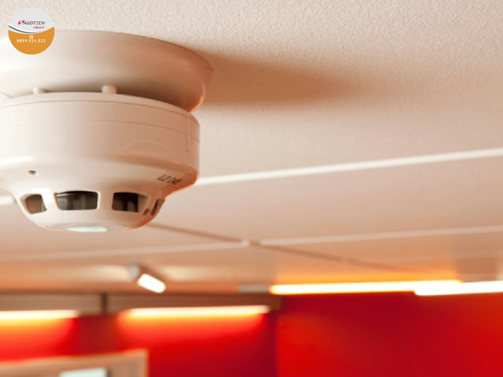 Đầu báo nhiệt cố định trong hệ thống báo cháy
